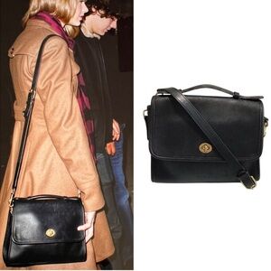 Coach Vintage Court Bag black leather shoulder bag EUC